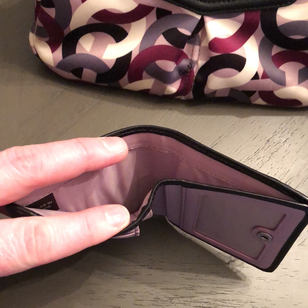 Matching Wallet - Picture 5 of 9